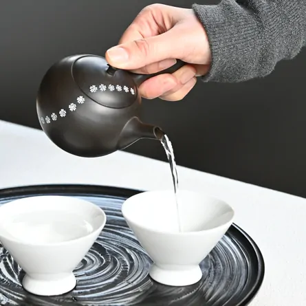 Hokuryū Kokudei Hiramaru Sakura Inka Kyusu