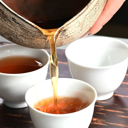 草津焼錆白泥片口