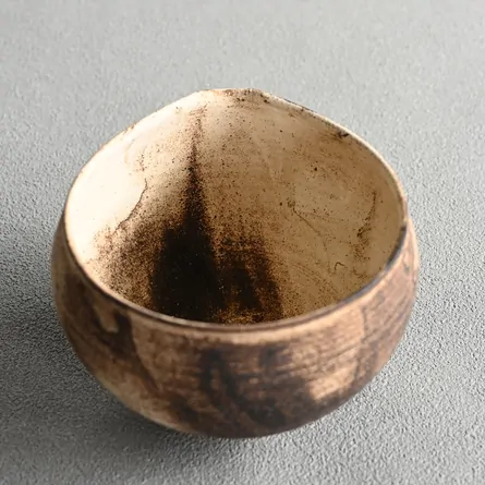 草津焼錆白泥片口