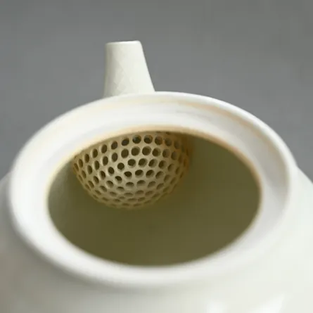 Taisen White Ushirode Kyusu