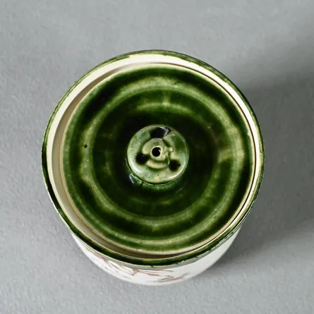 Oribe Mizusashi