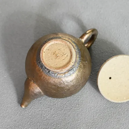 Junzō Kinsai Ushirode Kyusu