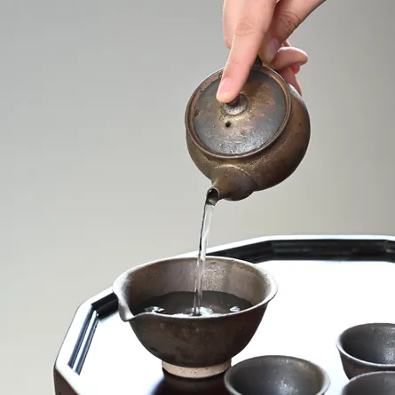 Junzō Kinsai Ushirode Kyusu