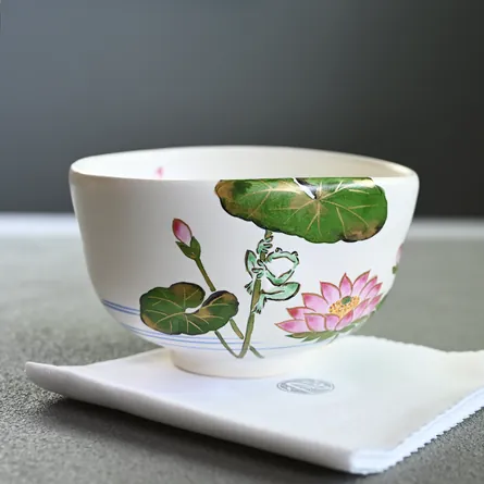 Chawan Haiyū Suiren ni Kaeru