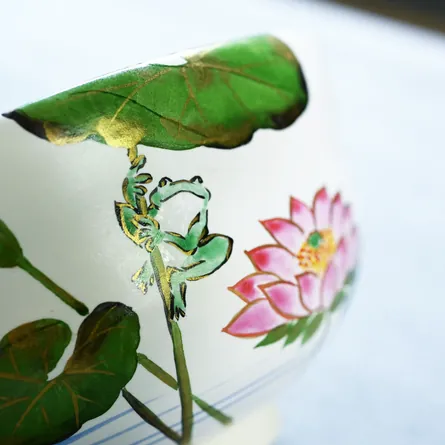 Chawan Haiyū Suiren ni Kaeru
