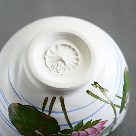 Chawan Haiyū Suiren ni Kaeru