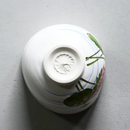 Chawan Haiyū Suiren ni Kaeru
