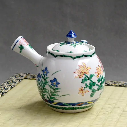 Iroe Shiki Kabenmon Kyusu