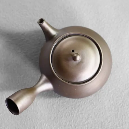 Taisen Shidei Daruma Kyusu