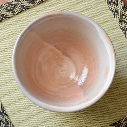 粉引茶碗　成起作