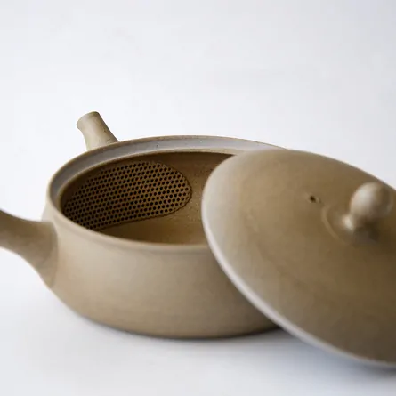 功吏　焼締平袋型無地急須