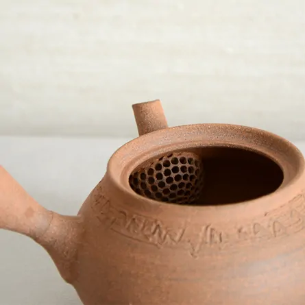 Taisen Nanban Daruma Kugibori Kyusu