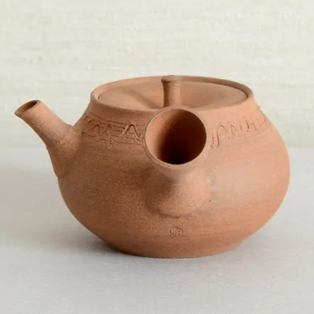 Taisen Nanban Daruma Kugibori Kyusu