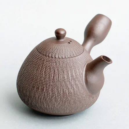 Nasugata Yokode Biri Kyusu