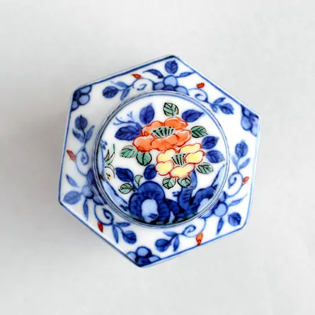 昭阿弥色絵花鳥茶入