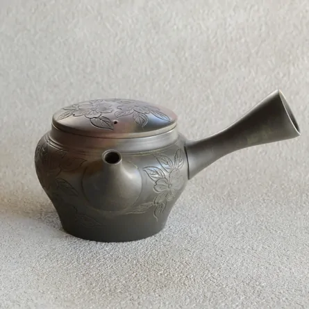 玉光 火窯変インロー総桜彫急須