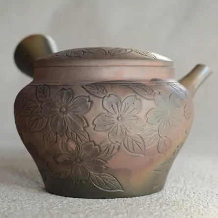 玉光 火窯変インロー総桜彫急須