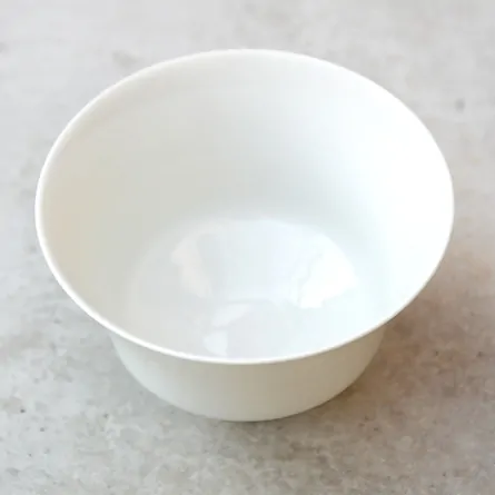 白磁　湯呑
