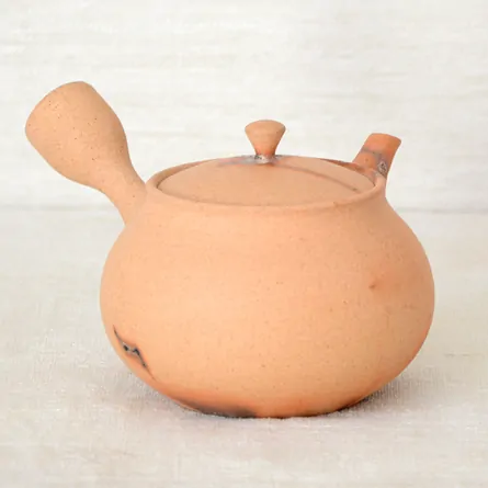 Taisen Hidasuki Daruma Kyusu