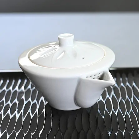 宝瓶　龍 白磁宝瓶 急須 宝瓶 - Sazen Tea