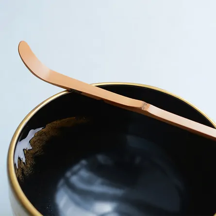 金地夜桜蒔絵茶杓