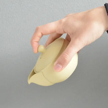 Takasuke Ivory Hōhin