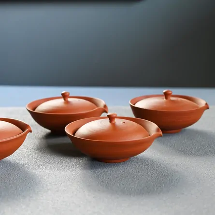 玉光 朱泥筋挽き絞り出し 急須 絞り出し - Sazen Tea