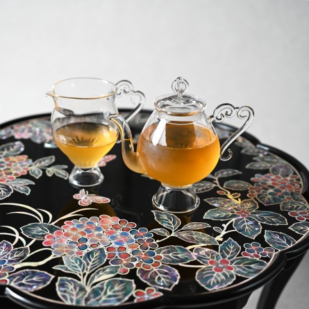 193. Korean table inlaid