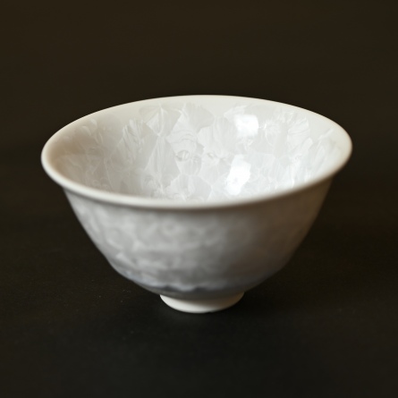 363. Hana Kessho yunomi (bottom is chipped)