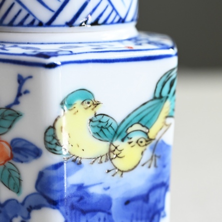昭阿弥色絵花鳥茶入