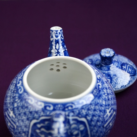 Shonzui Kachomon Ushirode Kyusu