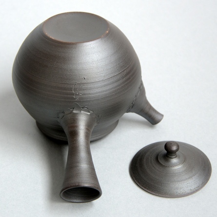 Yamada Yūtaro Sujibiki Marugata Kyusu