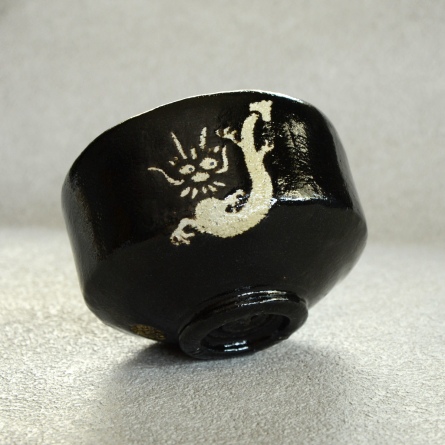 茶碗 黒楽 龍 松楽