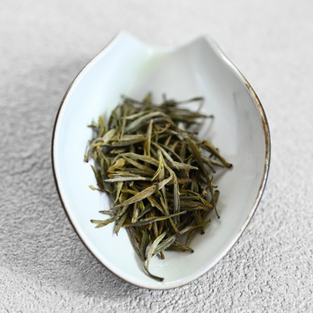 茶荷　茶色