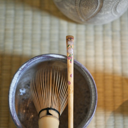 Shirotake Chashaku Sakura