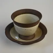 白泥抜き茶杯&白泥三輪花豆皿