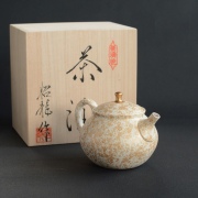 Shōryū Shiro Tenmoku Matte Ushirode Kyusu