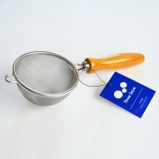 Wooden Handle  Strainer Single